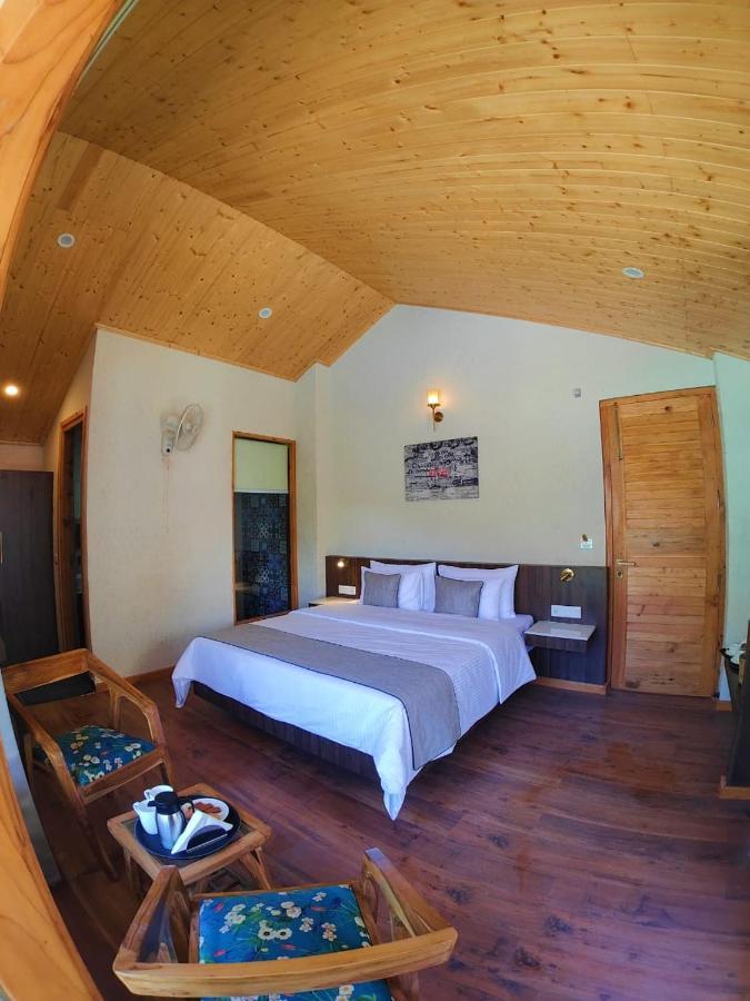 Hotel Yaato Retreat à Manāli Extérieur photo